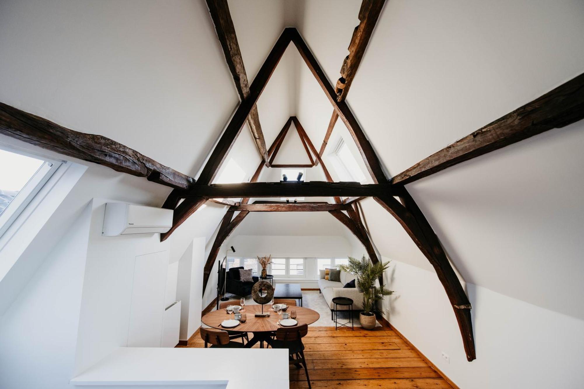 Gorgeous Duplex Apartment In Old City Centre Anversa Esterno foto